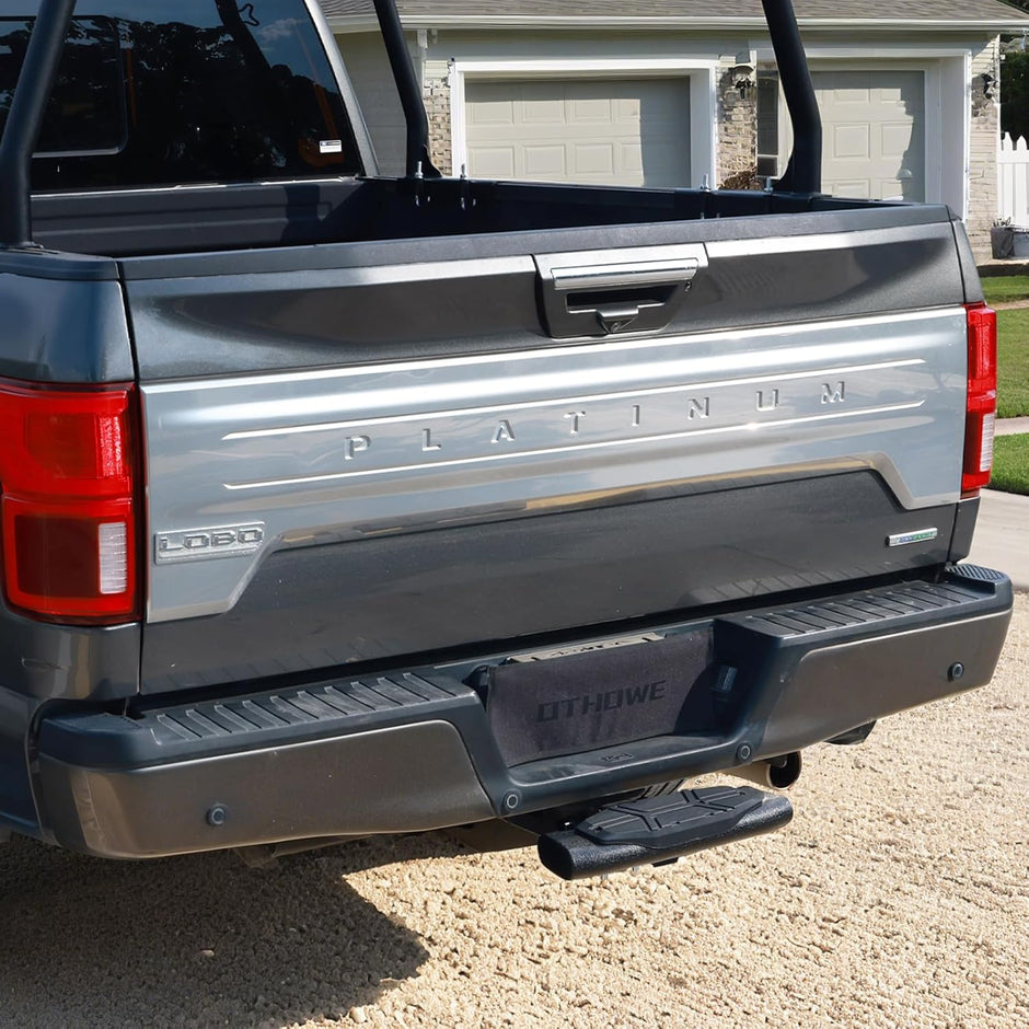 Not only the hitch receiver steps reduce bumper scratches and collision damage, but also protect your vehicle and passengers to reduce the damage caused by rear-end collisions.
