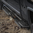 Whether it's the rough roads during off-roading or the parking barriers in urban environments, this high ground clearance side steps can effectively reduce scratches.