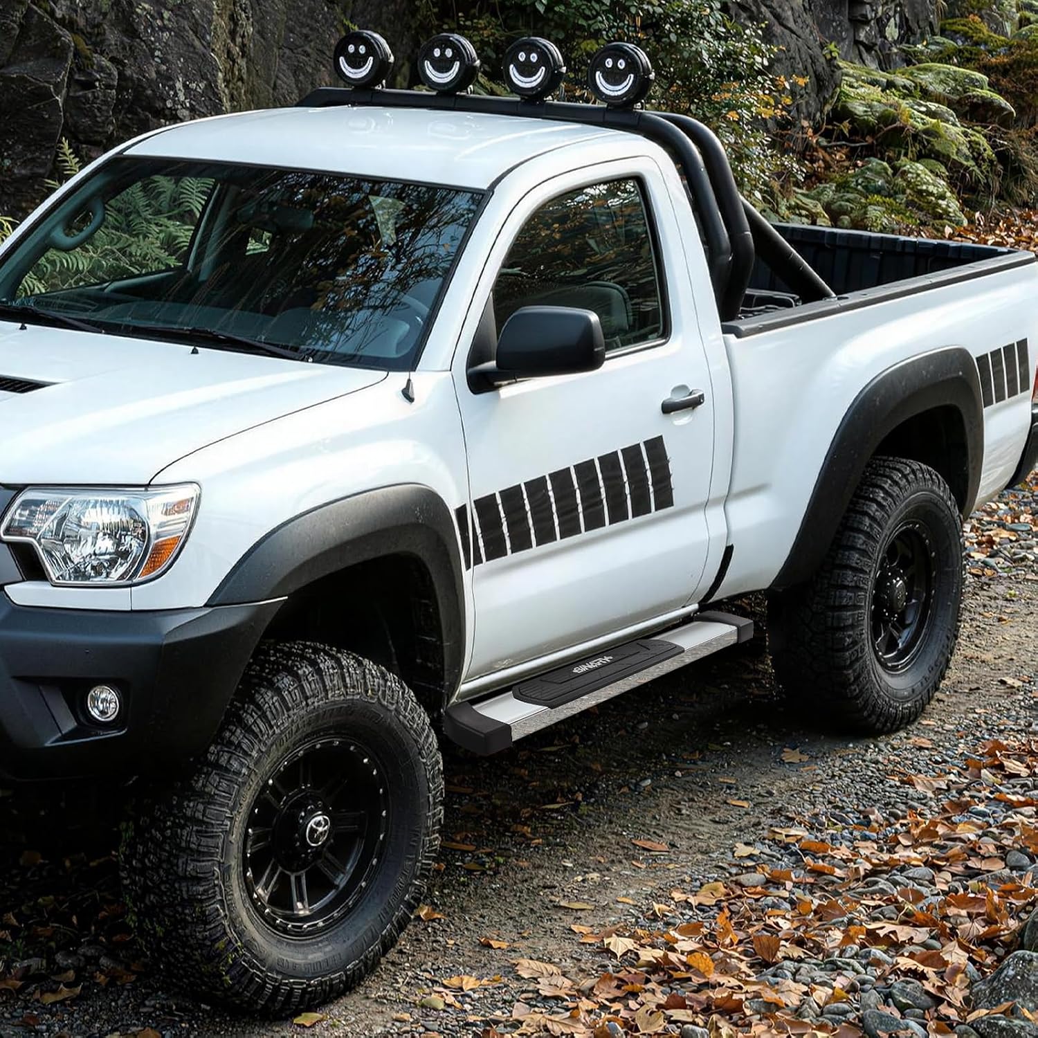 Our design is generally closer to the truck body, which will make the overall effect more beautiful, and can make the truck have better passability.