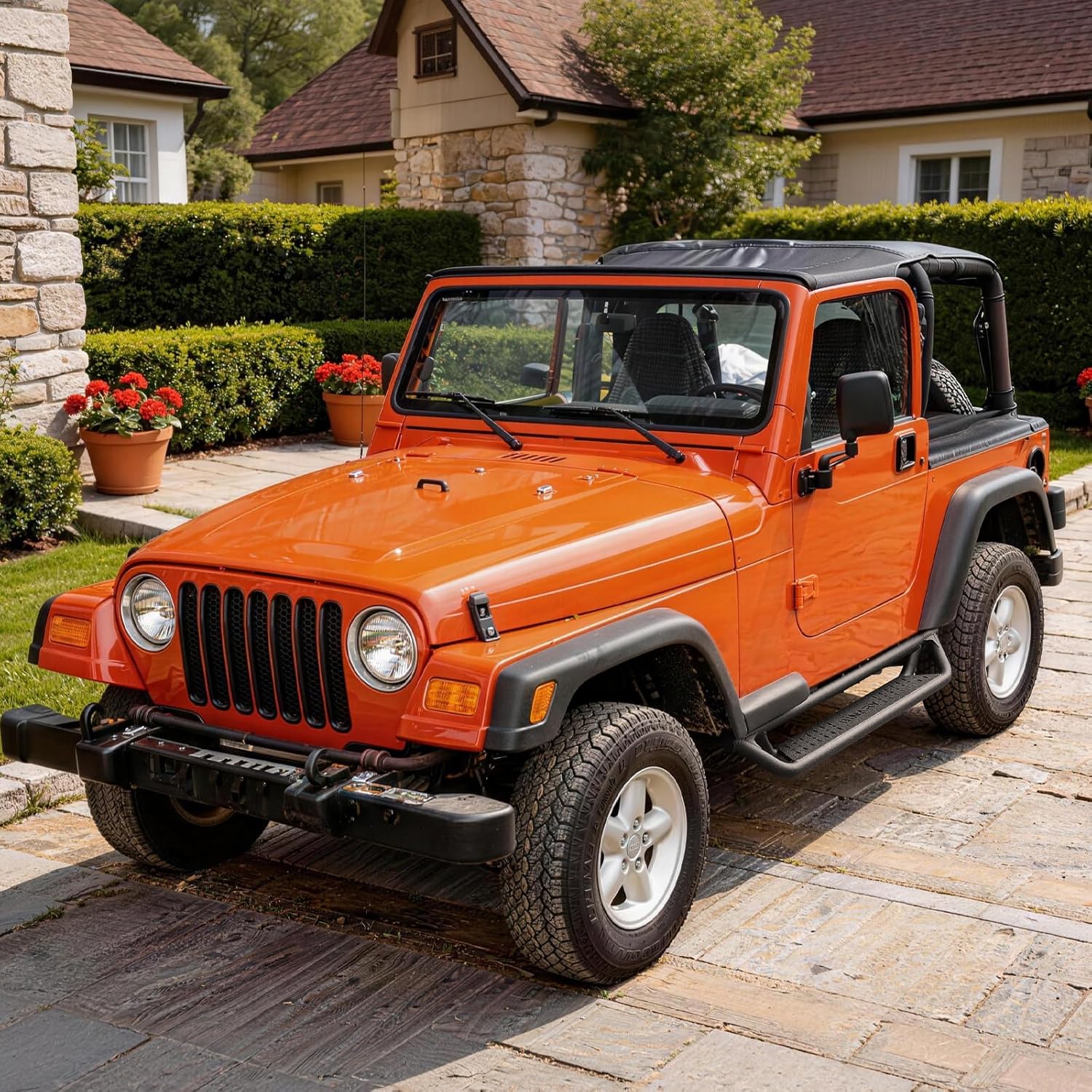 Our DESIGN is generally closer to the truck body, which will make the overall effect more beautiful, and can make the truck have better passability.
